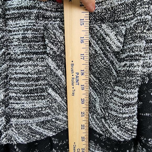 Karl Lagerfeld Paris Women’s Medium (10) 2-Piece Suit Black White Jacket & Skirt - Picture 9 of 13